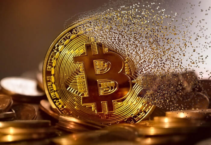  Is Bitcoin in a downtrend?