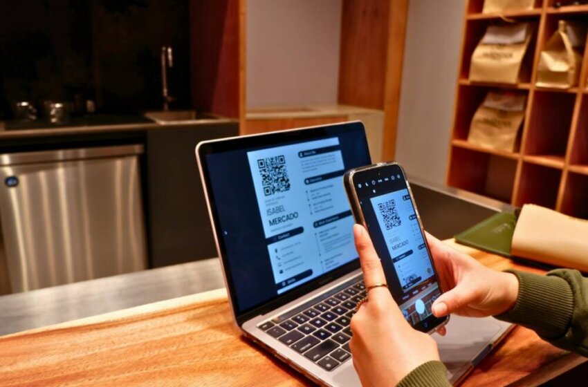 4 Key Challenges and Solutions in mHealth App Development