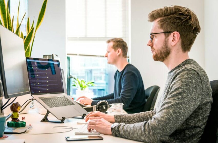 Top Types of Office Jobs: Explore Popular Roles and Career Paths